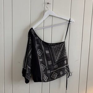 BCBGMaxAzria Monochrome Asymmetrical Blouse